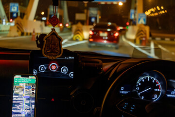 Night driving with route navigation in a smart phone attached to a hands-free kit