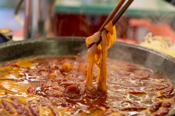 Braised duck intestines, delicious Chongqing spicy hot pot