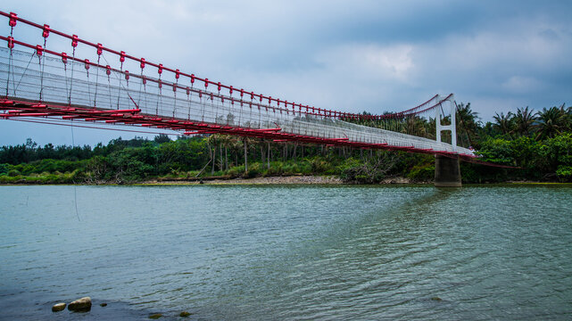Taroko, Taiwan: May 27 2015: Red bridge across the Taroko Canyan