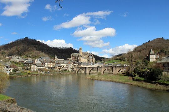 Estaing and the River Lot.