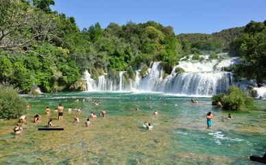 Wodospady Krka w Chorwacji. 