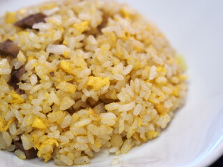 チャーハン　中華料理　横から