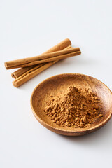 シナモン　cinnamon
