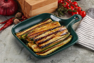 Grilled zucchini with olive oil