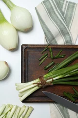 Schilderijen op glas Green onion, concept of fresh vegetable, fresh raw food © Atlas