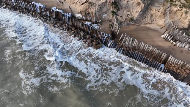 Dune protection against the tide at La Tranche sur Mer, France