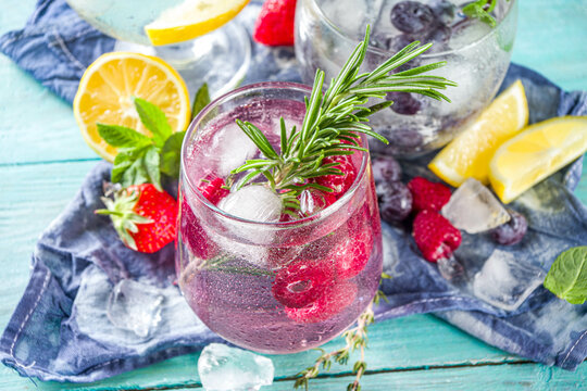 Fruit and berries gin tonics