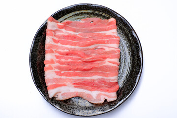 白背景で撮影した豚バラ肉
