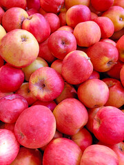 red apples on a market