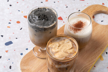 Café, vanilla, matcha, chocolate, black sesame, red velvet, chiffon, cake, herbal tea, ade, lemon, grapefruit, fashion fruit, milk tea, potato bread, sweet potato bread, smoothie, strawberry