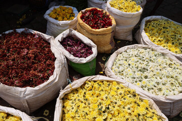 Fiori in un mercato indiano