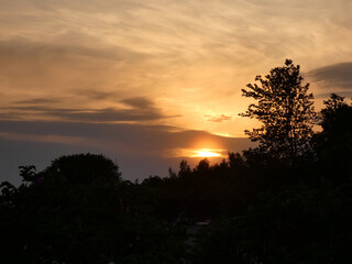 Fototapeta na wymiar Beautiful sunset at the Sund Camp in Altefaehr near Stralsund (Germany)