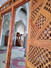 puertas de acceso a la mesquita