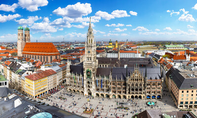 Panoramic view of the historic Marienplatz Square in Munich, Germany, with old towhall and Frauenkirche - 774329029