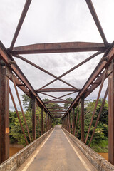 Fototapeta na wymiar ponte sobre o rio das velhas, na cidade de Santo Hipólito, Estado de Minas Gerais, Brasil