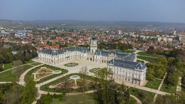 The Keszthelyi Festetics-kast&eacute;ly, or Festetics Palace of Keszthely, is a magnificent Baroque palace located in Keszthely, Hungary, on the shores of Lake Balaton captured from a drone