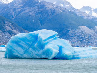 Iceberg floating at Lago Argentina in Patagonia - 774519087