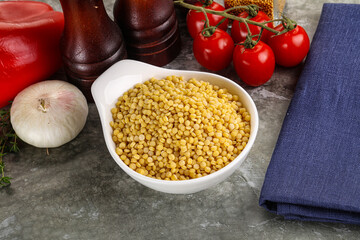 Dry ptitim heap in the bowl