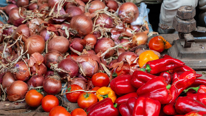 Red onions, Tomatoes and Peppers on the market in the medina