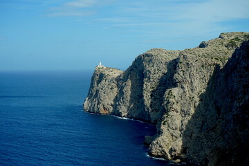 Fototapeta na wymiar Cap Formentor mit Leuchtturm auf Mallorca