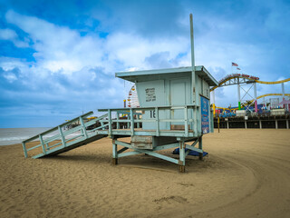 Cabane de sauveteur sur la plage de Santa Monica. Côte de l'océan Pacifique Los Angeles USA.	