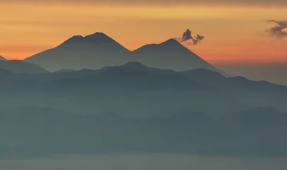 Fotobehang Volcano in Guatemala © Galyna Andrushko