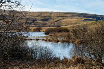 Marcenat, Cantal : La beaut&eacute; sauvage des plateaux volcaniques et de ses lacs gel&eacute;s, C&eacute;zallier, Cantal, Massif central, France
