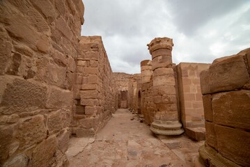 Closeup shot of ancient ruins in Petra, Jordan on a sunny day