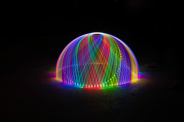 runde bunte Leuchtfigur - Dom - aus lightpainting entstanden