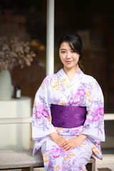 Japanese woman in a yukata - 775118085