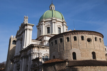 Brescia, Italy: the New Cathedral and the Old Cathedral   (Italian: Cattedrale di S. Maria Assunta...