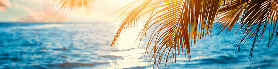 Obraz premium Turquoise sea and beautiful sunset sky banner