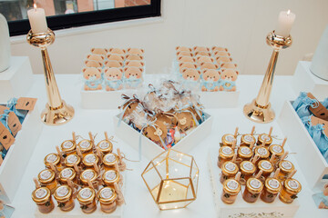 postres