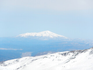 月山から望む鳥海山