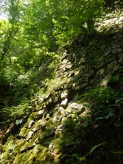 三方倉山 二口峡谷自然歩道の石垣
