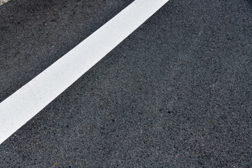 舗装された道路と白線