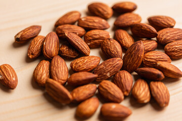 アーモンド