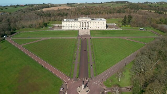 Wide shot beginning a Stormont, Estate, moving forward to reveal Parliament Buildings.

Filmed in 4K at 60fps with Rec709 color space.