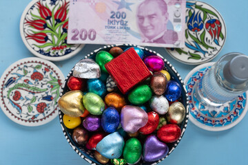 Holiday Allowance with Colored Candy and Chocolate (Bayram Harçlığı ile Renkli Çikolata ve...