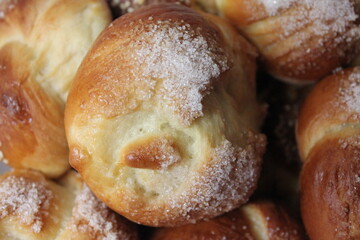 baked buns