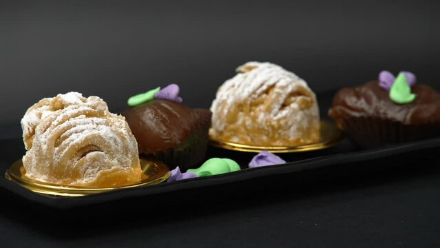 Montebianco o (Montblanc), tipico dolce italiano con castagne e panna.
Il dolce pi&ugrave; goloso al mondo, ripieno di marron glac&eacute;s. Pasticceria artigianale.