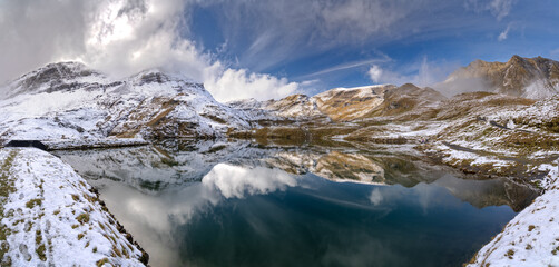 Panorama at the rim of Lake Bachalpsee, Switzerland - obrazy, fototapety, plakaty