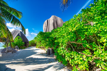 Amazing landscape of La Digue Island in the Seychelles Archipelago - obrazy, fototapety, plakaty