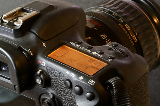 controls of a digital camera

