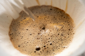 brewing coffee with the v60 method