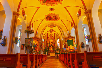 Obraz premium Innenansicht der Pfarrkirche Nauders - Tirol (Österreich)