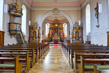 Fototapeta na wymiar Innenansicht der Pfarrkirche St. Pankratius in Mudau im Neckar-Odenwald-Kreis