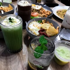 Various kinds of food and drink menus are served on the table for breaking the fast
