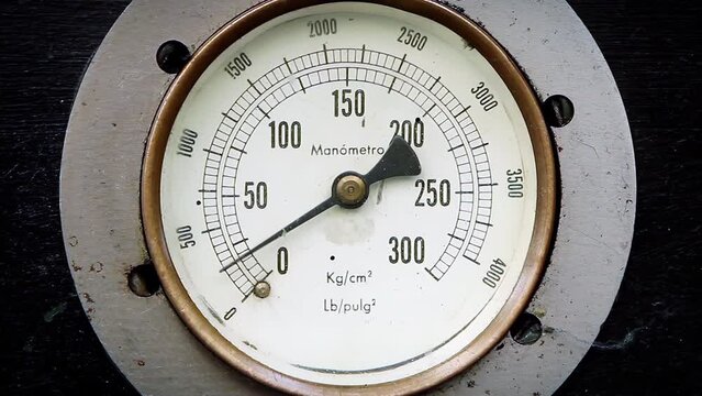 Front Angle View of An Old Pressure Gauge. Close Up. 4K Resolution.