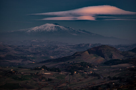 Etna by night - vista da Gangi